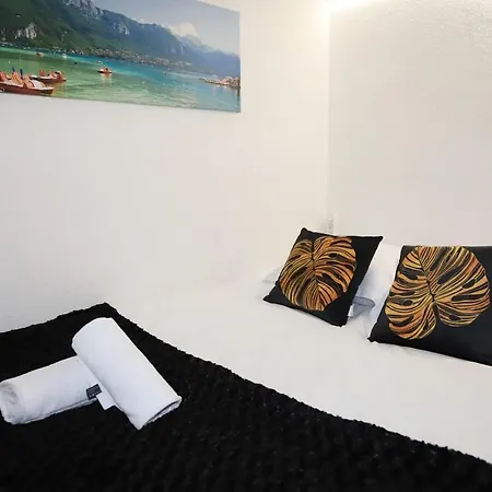 & Castle - Vue Chateau - Climatisation - Majord'home 안시