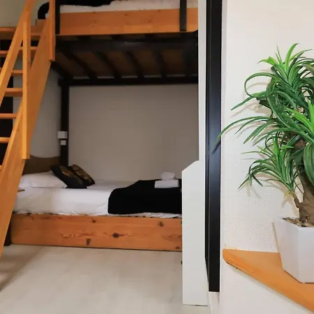& Castle - Vue Chateau - Climatisation - Majord'home 아파트